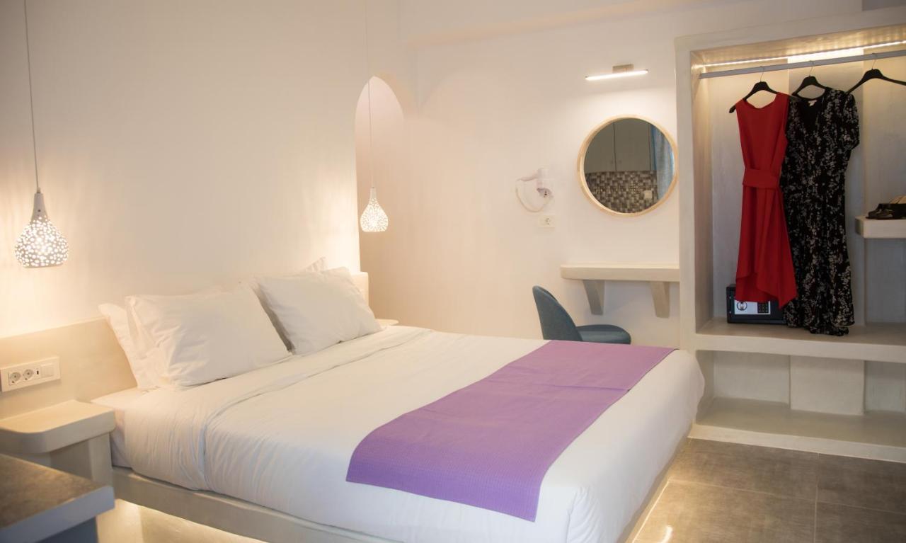 Markakis Studios Fira Town Екстериор снимка