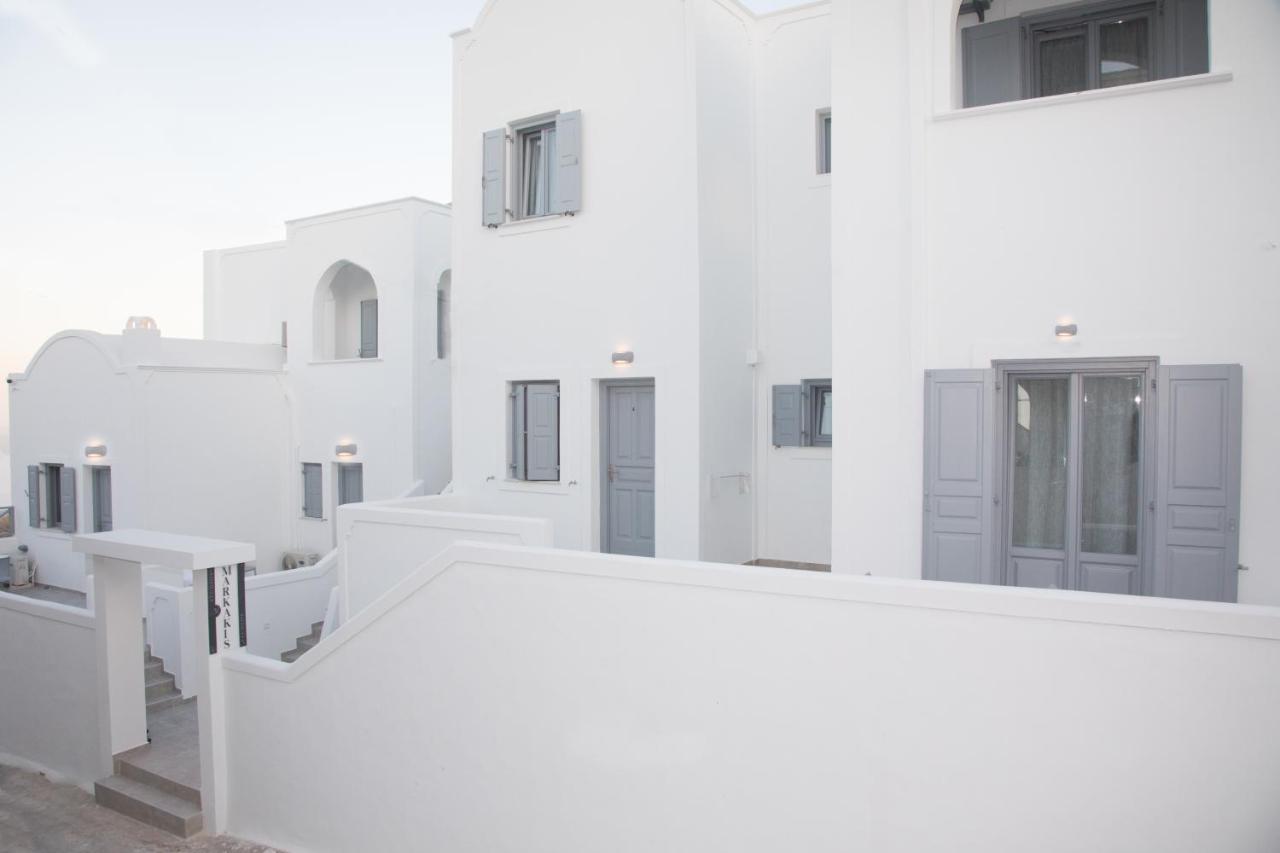 Markakis Studios Fira Town Екстериор снимка