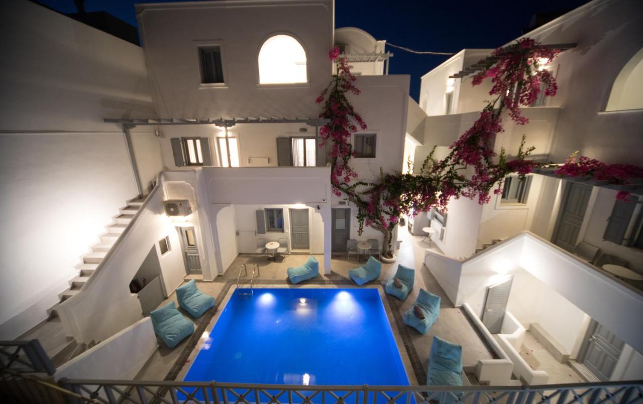 Markakis Studios Fira Town Екстериор снимка