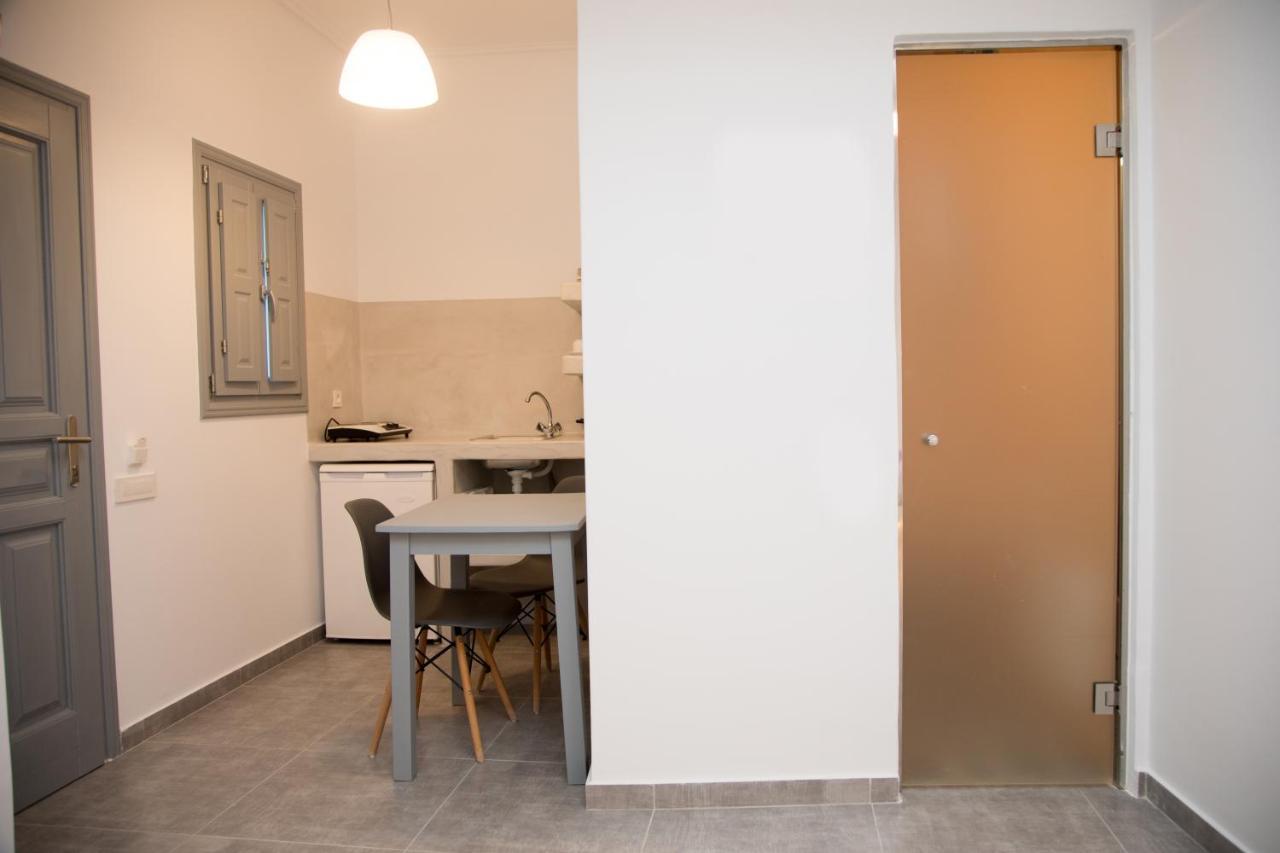 Markakis Studios Fira Town Екстериор снимка