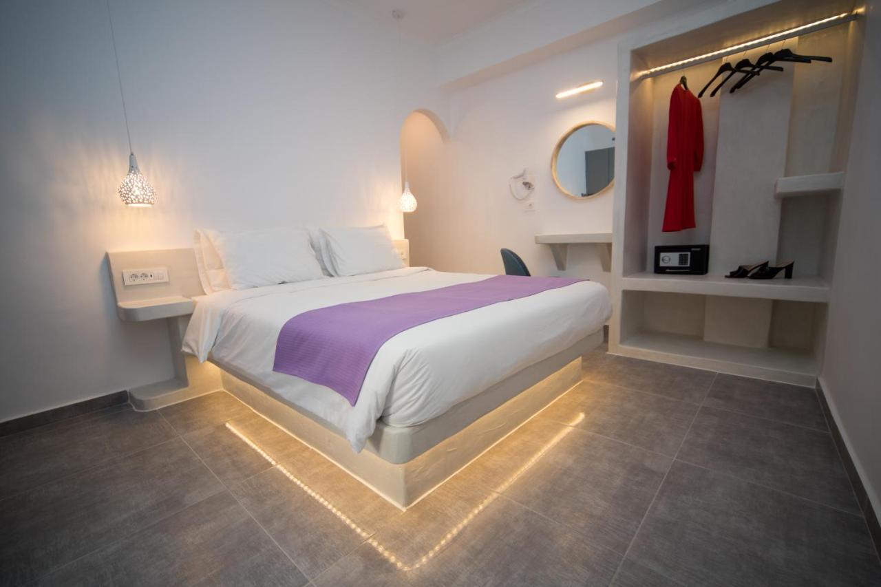Markakis Studios Fira Town Екстериор снимка