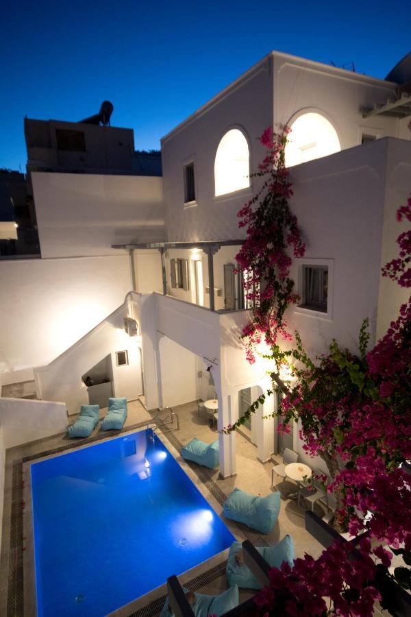 Markakis Studios Fira Town Екстериор снимка